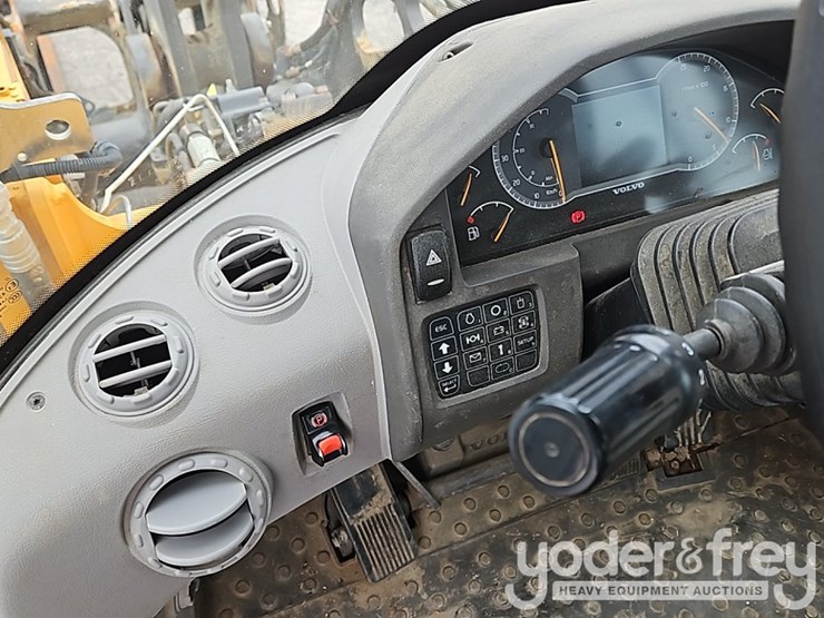 2020-volvo-l60h-image-51