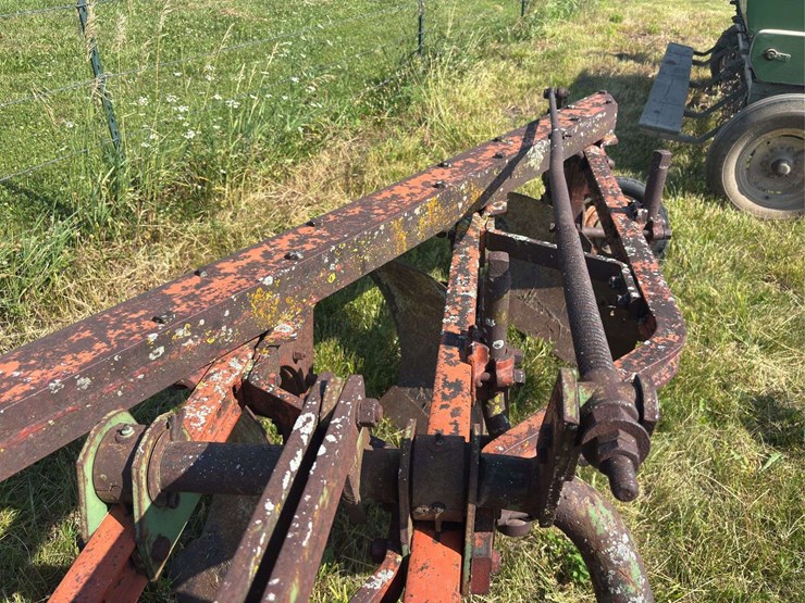 ji-case-pull-type-plow-image-29