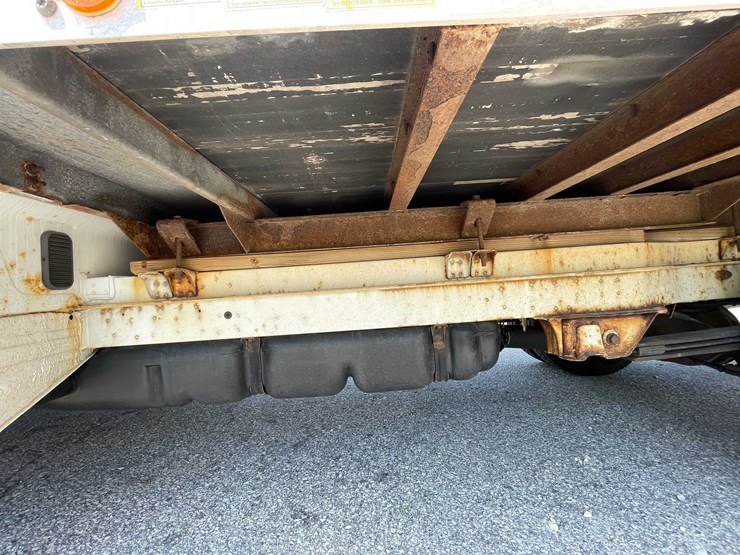 2011-freightliner-sprinter-3500-image-40