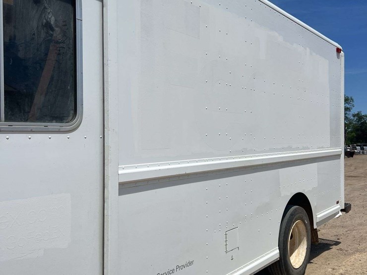 2000-freightliner-s/a-box-truck-image-11