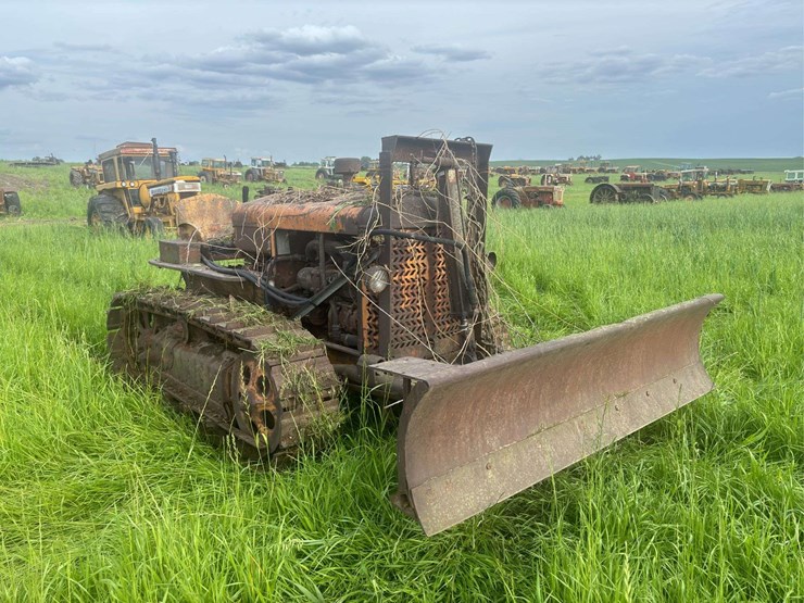 oliver-cleatrac-adh-crawler-image-7