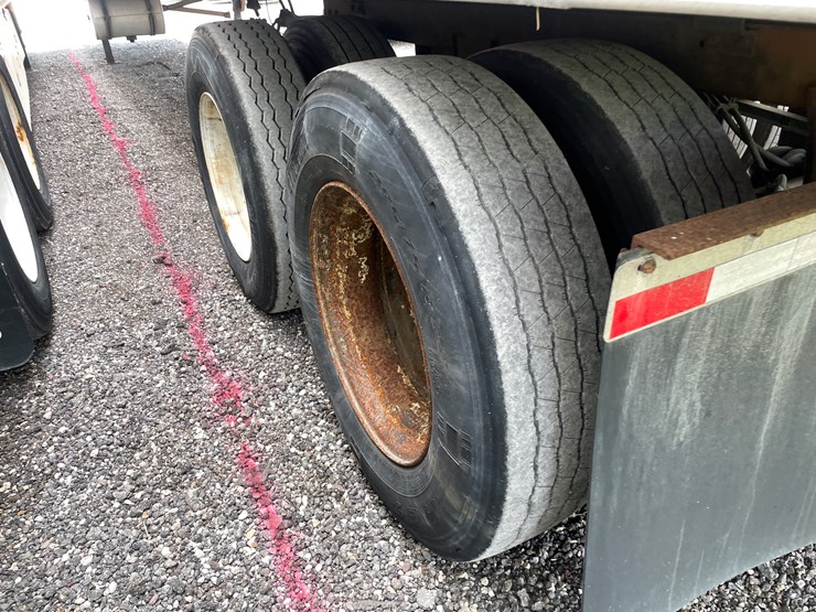 #6284-•-2005-utility-53'-reefer-semi-trailer-(has-wi-title)-image-16