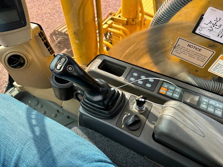 2003-caterpillar-312cl-image-52