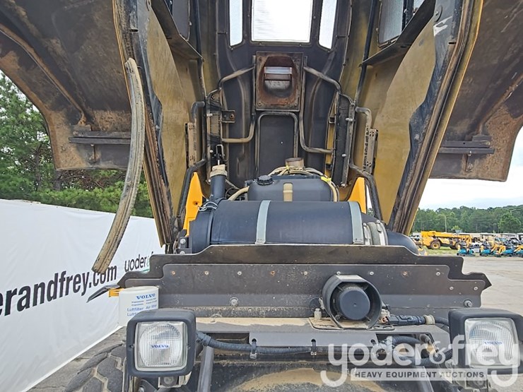 2021-volvo-l60h-image-33