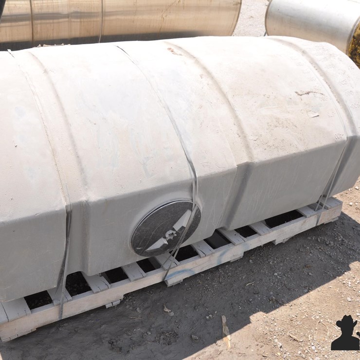 400-Gal Hagie Poly Tank