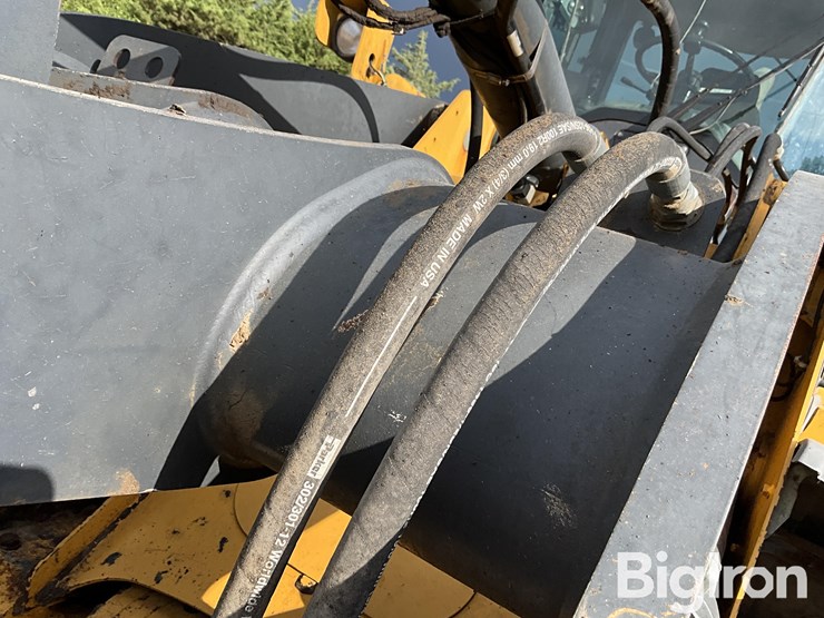 2009-deere-544k-image-17