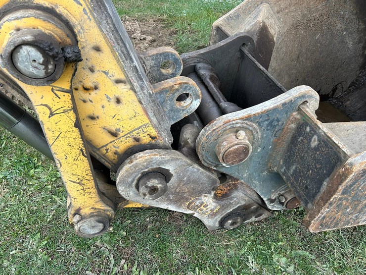 2000-deere-330-lc-image-11