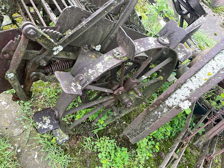#7495-•-antique-horse-drawn-potato-digger-image-9