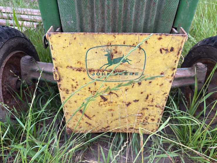 john-deere-110-image-23