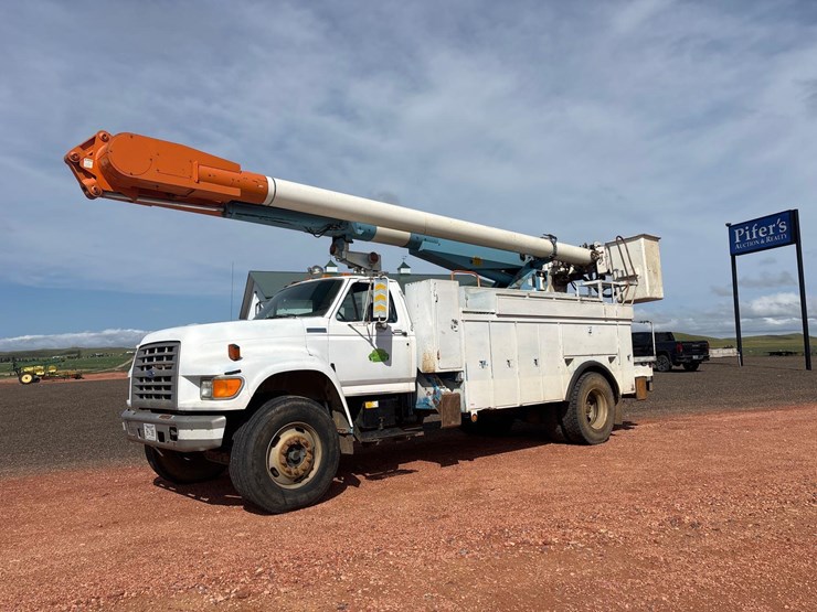 1996-ford-ds-bucket-truck-image-1