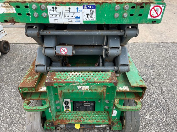 #1368-•-19'-scissor-lift-(o2)-image-14