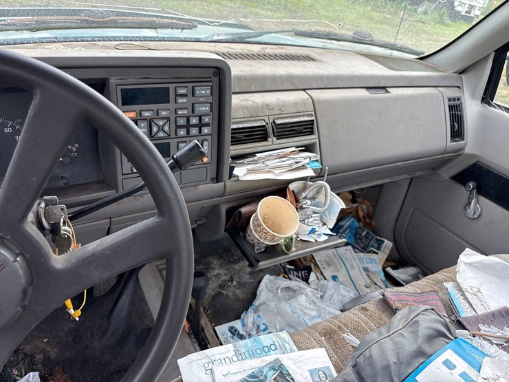 1994-chevrolet-1500-image-16