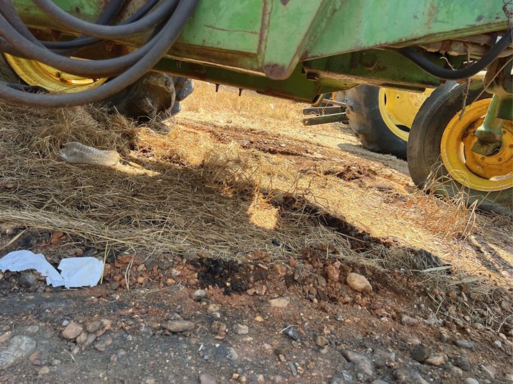 john-deere-2750-image-22