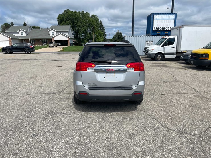 #1292-•-2015-gmc-terrain-awd-(has-wi-title)-(of)-image-6