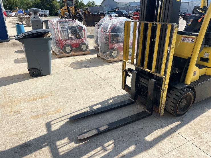 #6277-•-2011-hyster-40-lp-forklift-image-14