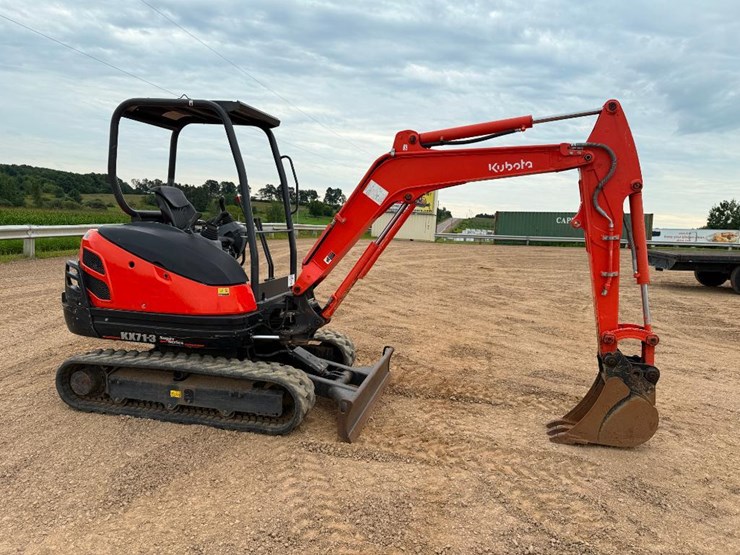 2021-kubota-kx71-3-image-2