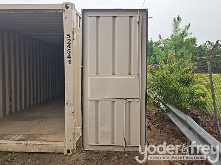 40'-container-single-walk-door,-2-side-doors-image-9