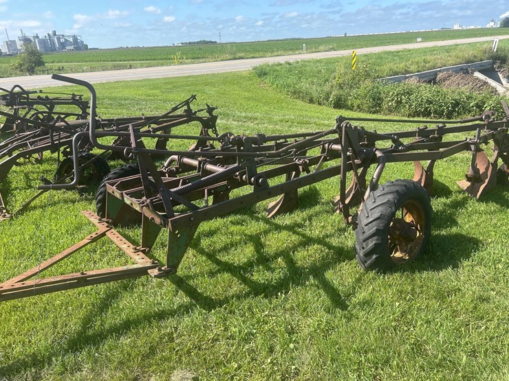 john-deere-plow-image-2