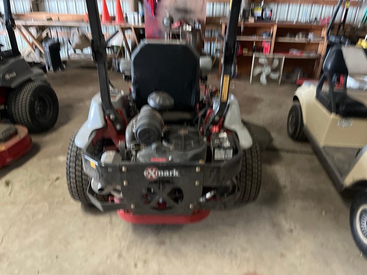 exmark-e-series-mower-image-2