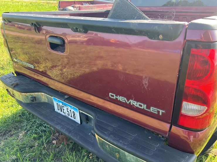 extended-cab-chevy-image-36
