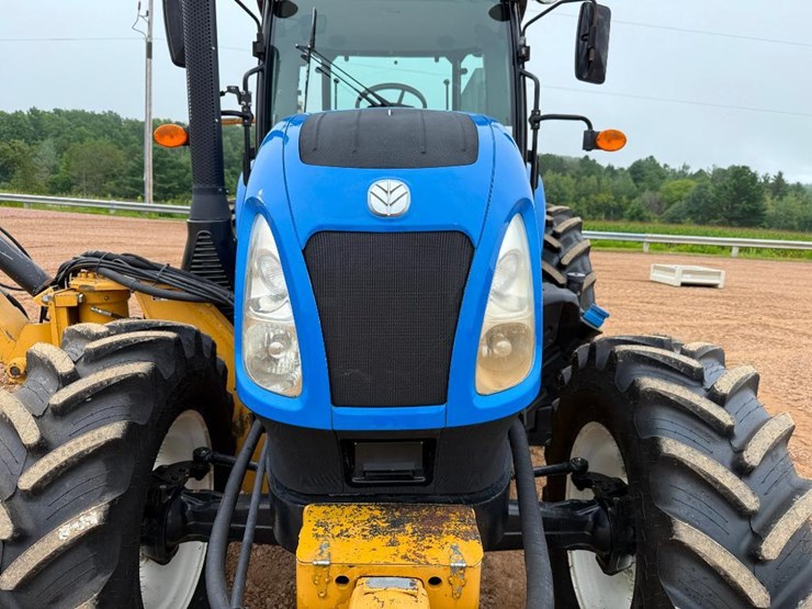 2016-new-holland-ts6.110-image-25