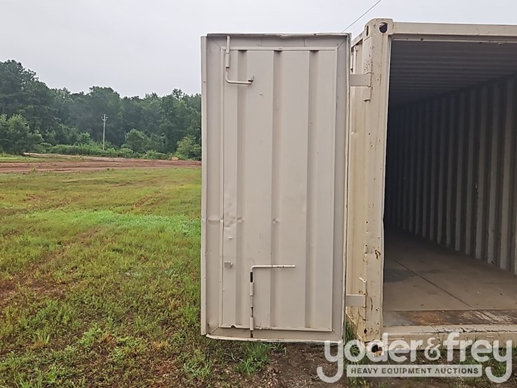40'-container-single-walk-door,-2-side-doors-image-8