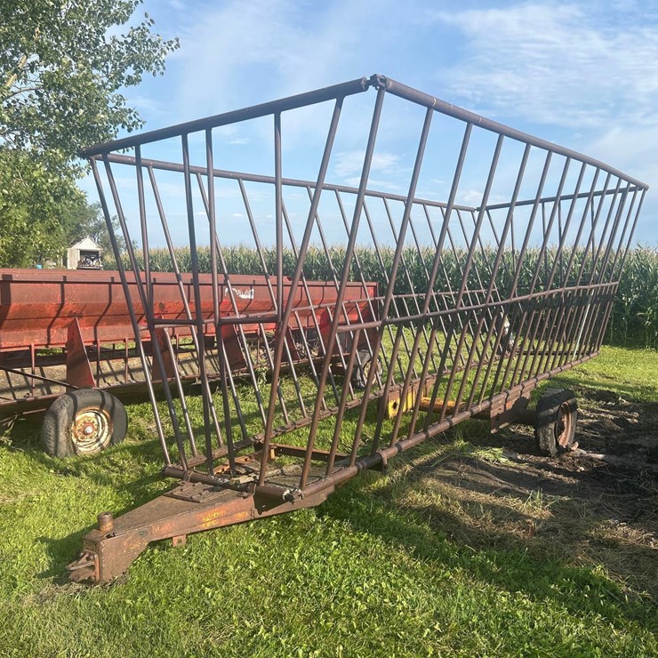 Livestock Feeder Wagon