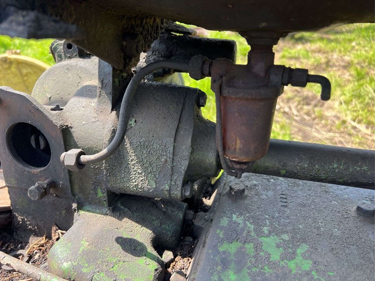 john-deere-70-image-16