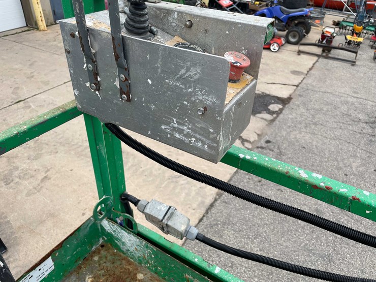 #1368-•-19'-scissor-lift-(o2)-image-38