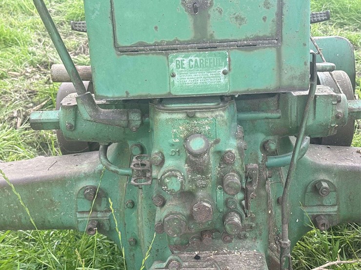 john-deere-70-image-32