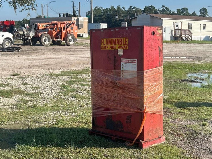safety-cabinet-image-1