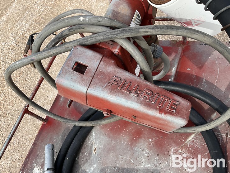 100-gal-portable-fuel-tank-w/12-volt-pump-image-14