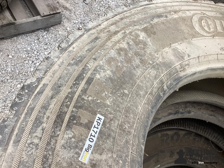 11r22.5-tires-image-13
