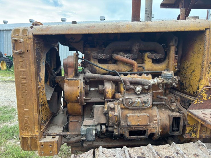 caterpillar-forty-diesel-crawler-image-26