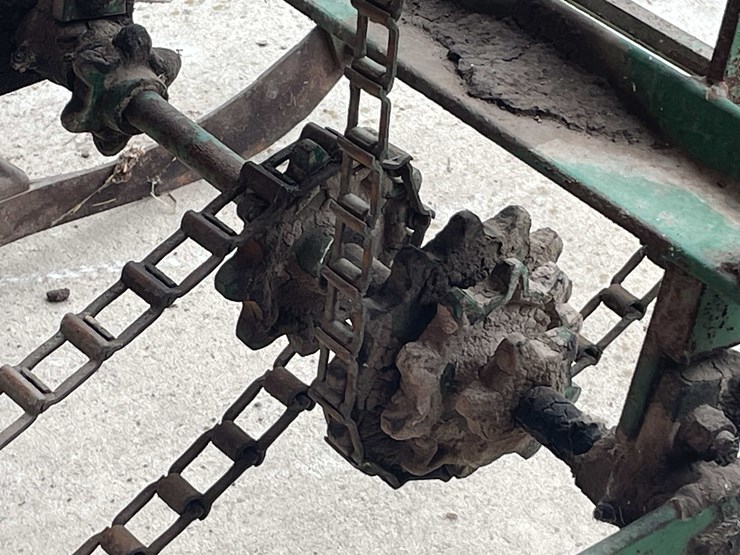 #6695-•-vintage-john-deere-farm-equipment-image-9