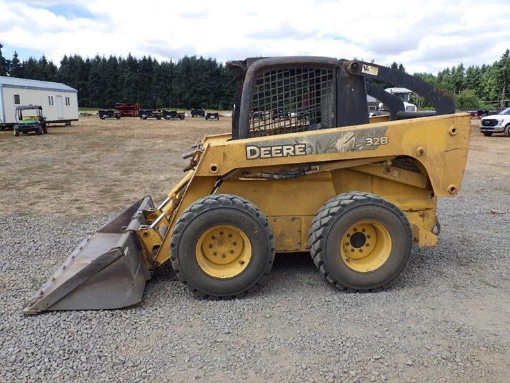 john-deere-skid-steer-loader-image-6