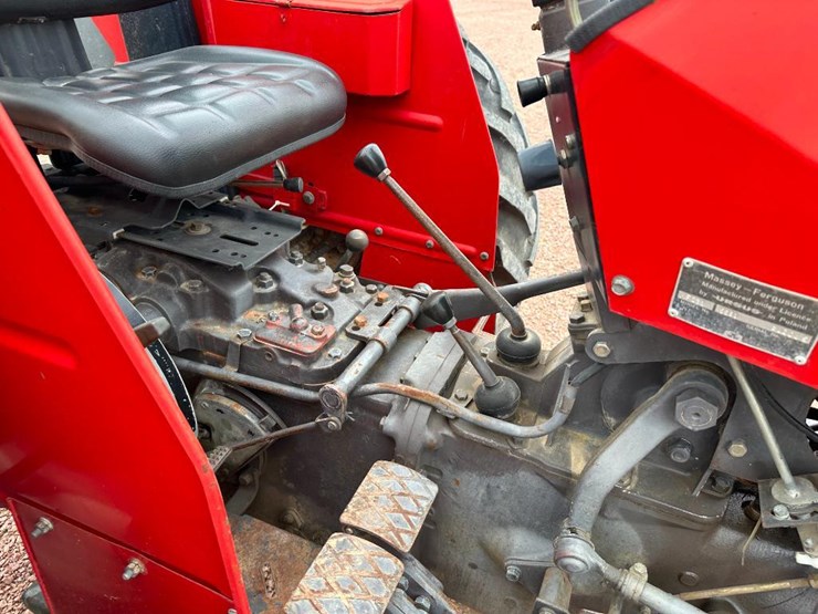 massey-ferguson-231-image-26