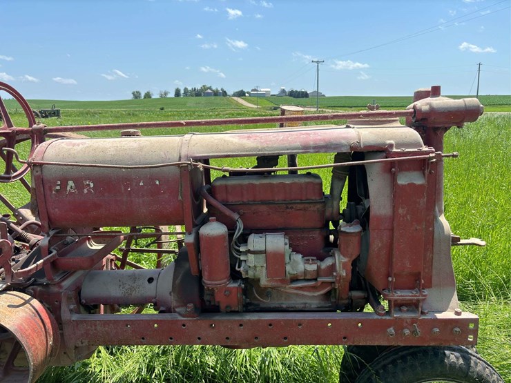 farmall-f12-image-14