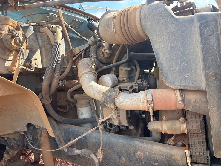 1996-ford-ds-bucket-truck-image-31