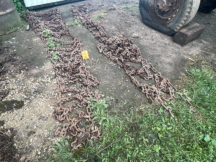 #7484-•-(2)-tire-chains-image-1