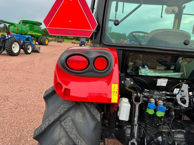 2023-case-ih-farmall-75a-image-24