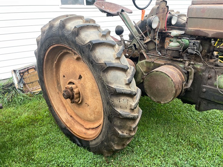#6672-•-1942-john-deere-tractor-image-11
