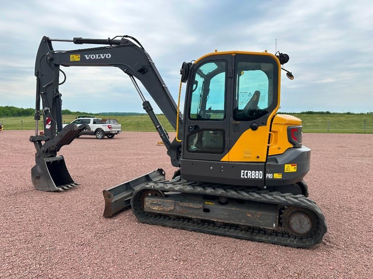 2020-volvo-ecr88d-image-5