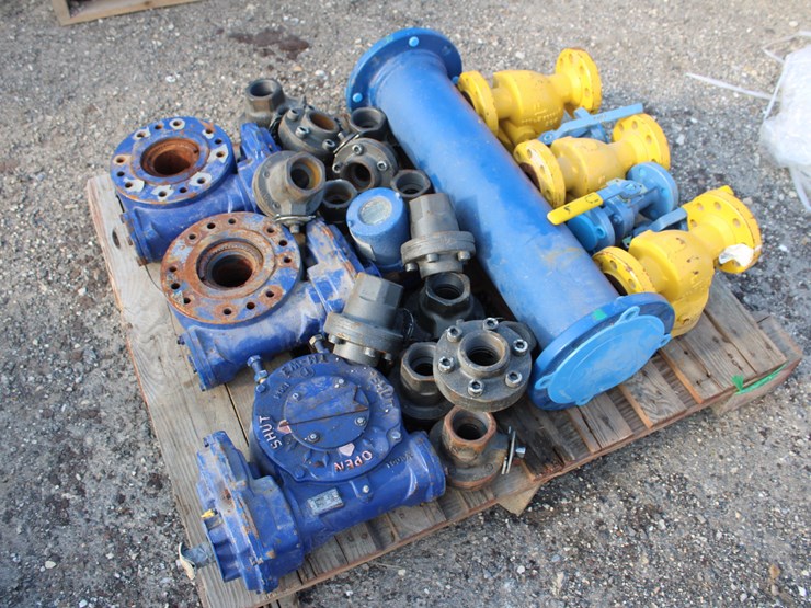 #1033-•-assorted-valves-image-2