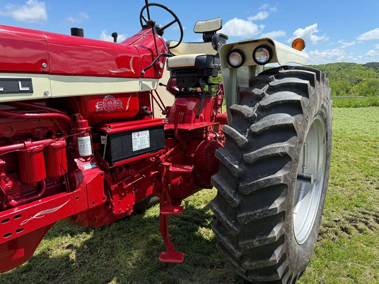 farmall-1206-image-13