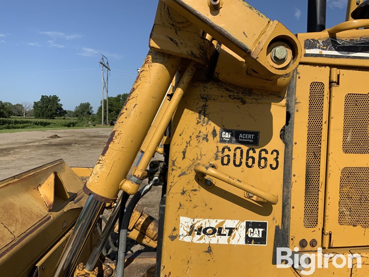 2006-caterpillar-d6r-image-15