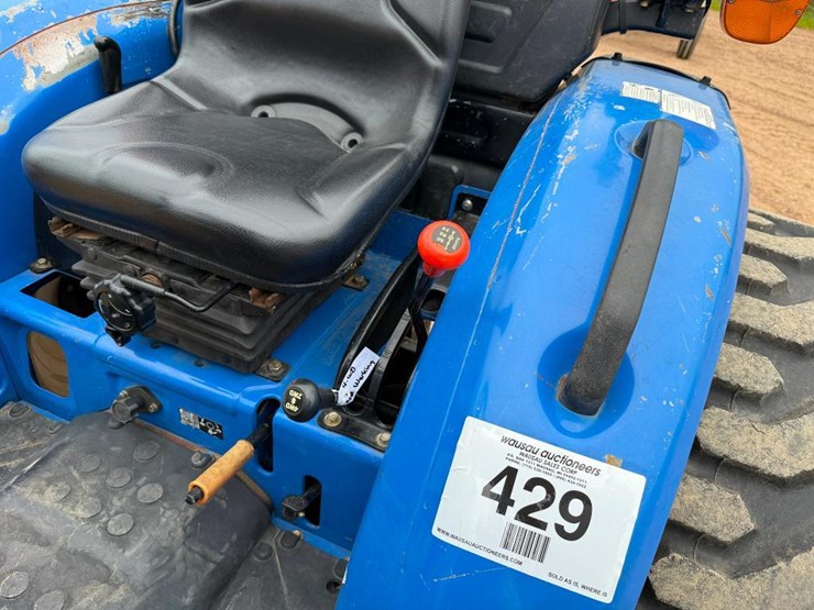 2010-new-holland-boomer-30-image-37