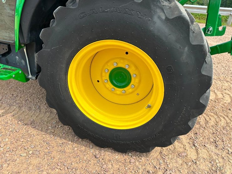 2018-john-deere-3033r-image-7