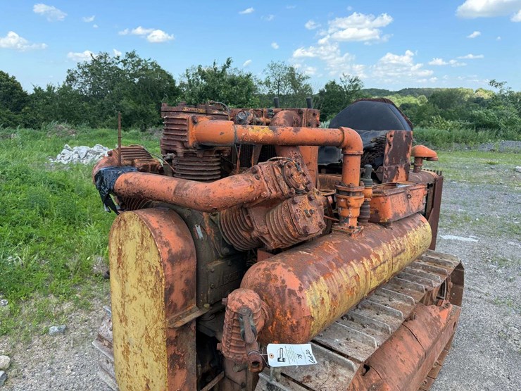 caterpillar-d4-air-compressor-tractor-image-9