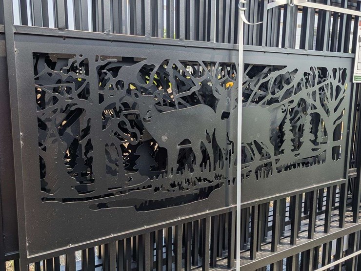 (1)-set---kj-heavy-duty-7-ft-(h)-x-20-ft-(l)-metal-farm-driveway-gate---deer-in-woods-image-3